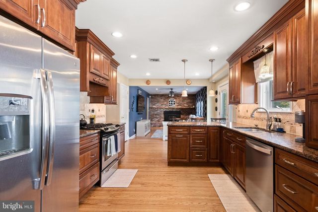 735 CHAMPLAIN DR, King Of Prussia, PA 19406