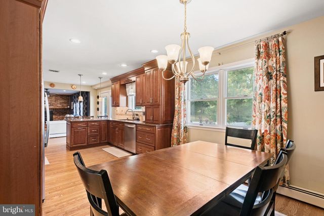 735 CHAMPLAIN DR, King Of Prussia, PA 19406