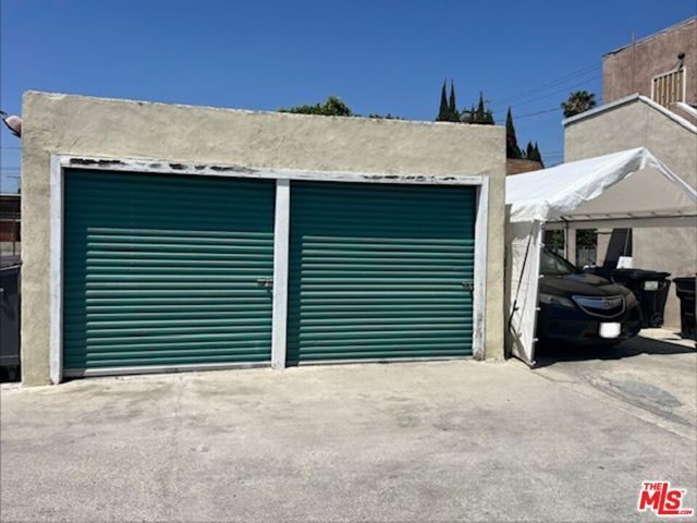 6525 Holmes Avenue, Los Angeles, CA 90001
