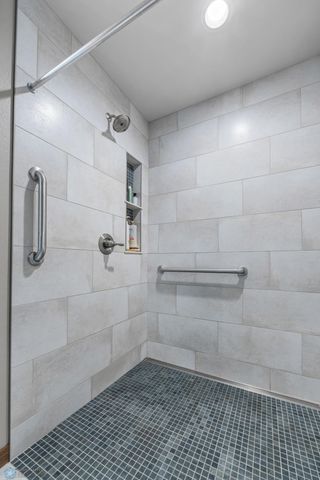 974 50th Avenue W, West Fargo, ND 58078