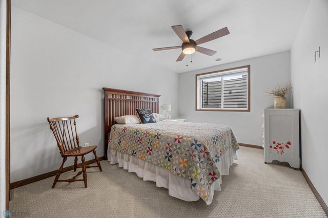 974 50th Avenue W, West Fargo, ND 58078