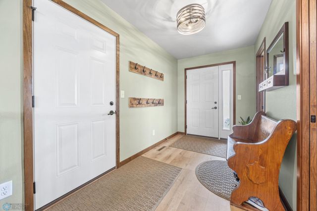 974 50th Avenue W, West Fargo, ND 58078