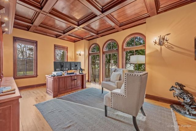 27 W Onwentsia Road, Lake Forest, IL 60045