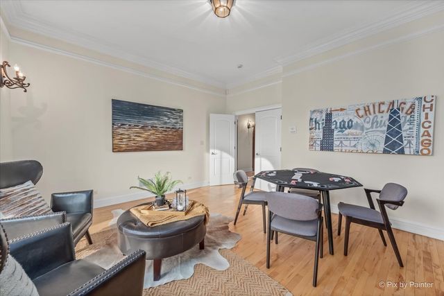 27 W Onwentsia Road, Lake Forest, IL 60045