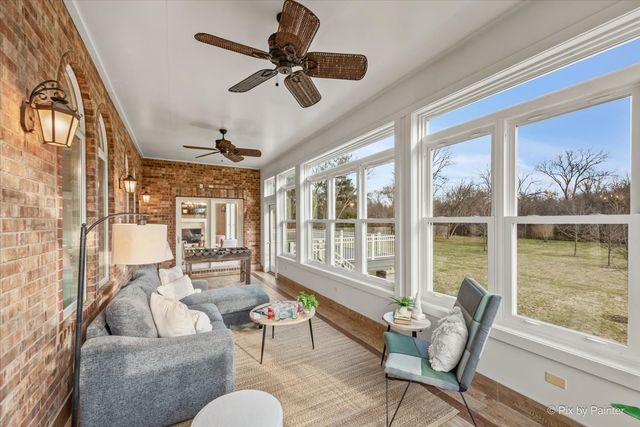 27 W Onwentsia Road, Lake Forest, IL 60045