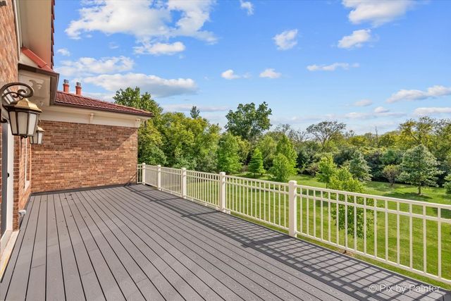 27 W Onwentsia Road, Lake Forest, IL 60045