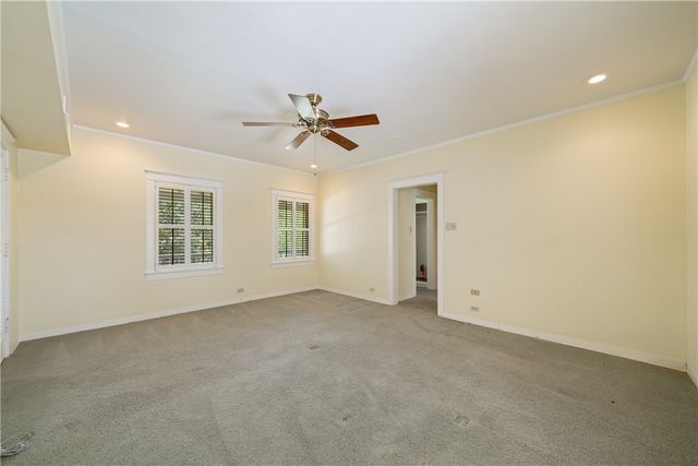 722 W Lee Ave, Kingsville, TX 78363