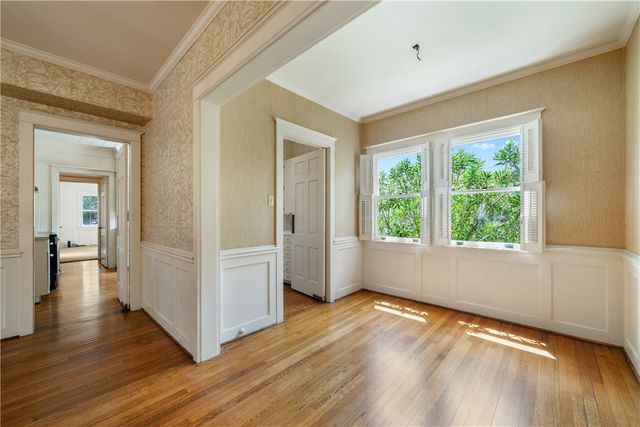 722 W Lee Ave, Kingsville, TX 78363