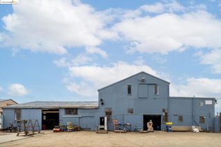 2 17Th St, Richmond, CA 94801