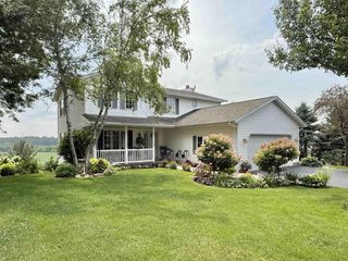 7504 E State Road 67, Clinton, WI 53525