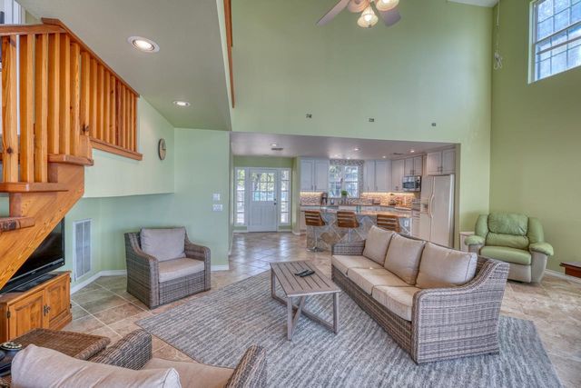 322 Granite Shoals LN, Sunrise Beach, TX 78643