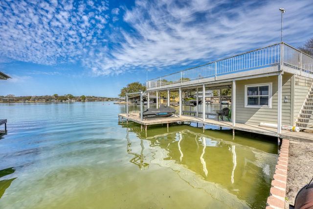 322 Granite Shoals LN, Sunrise Beach, TX 78643