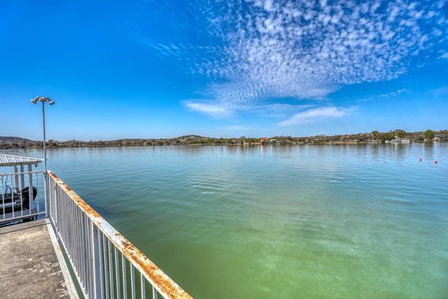 322 Granite Shoals LN, Sunrise Beach, TX 78643