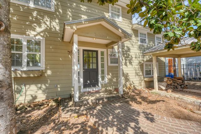 322 Granite Shoals LN, Sunrise Beach, TX 78643