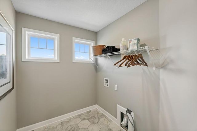 10891 Henslowe Avenue S, Cottage Grove, MN 55016