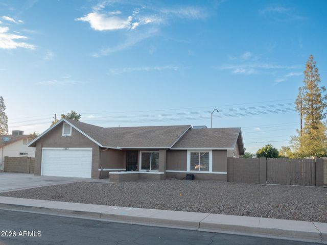 5002 E FAIRBROOK Street, Mesa, AZ 85205