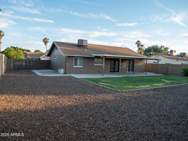 5002 E FAIRBROOK Street, Mesa, AZ 85205