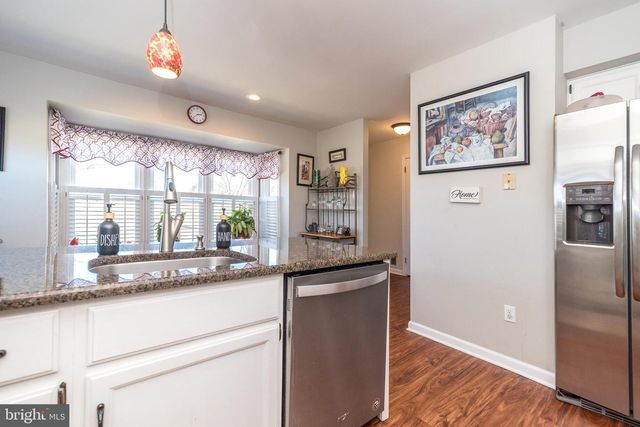 400 CALVERTON CT, Harleysville, PA 19438