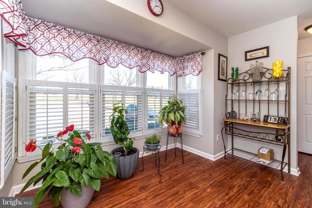 400 CALVERTON CT, Harleysville, PA 19438