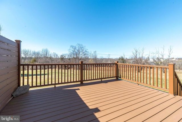 400 CALVERTON CT, Harleysville, PA 19438