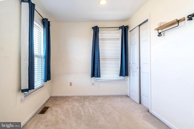 400 CALVERTON CT, Harleysville, PA 19438