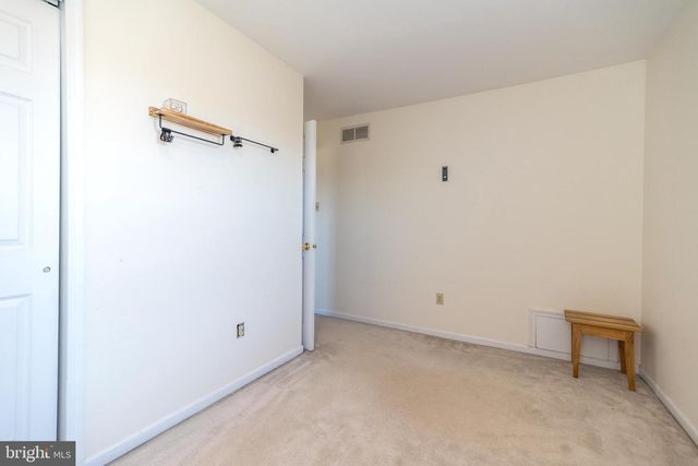 400 CALVERTON CT, Harleysville, PA 19438