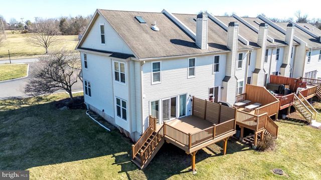 400 CALVERTON CT, Harleysville, PA 19438