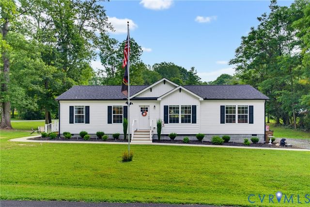 64 Pine Rd, Louisa, VA 23093