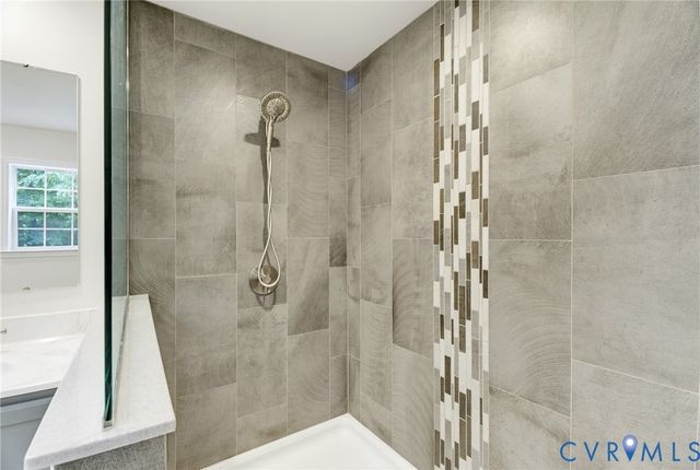 64 Pine Rd, Louisa, VA 23093