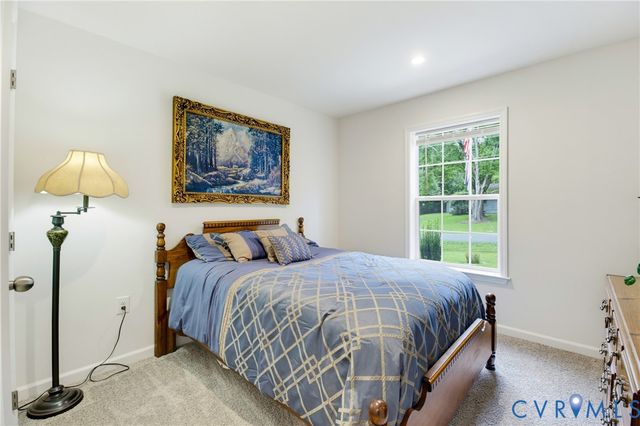 64 Pine Rd, Louisa, VA 23093