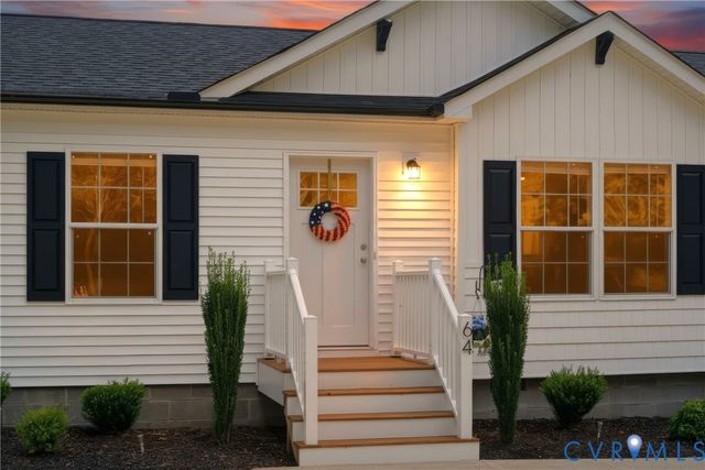 64 Pine Rd, Louisa, VA 23093