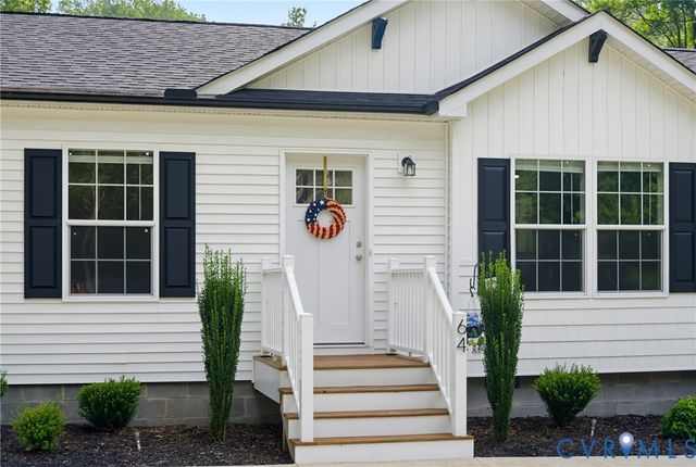 64 Pine Rd, Louisa, VA 23093