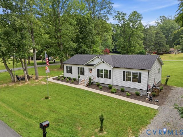 64 Pine Rd, Louisa, VA 23093