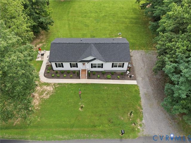 64 Pine Rd, Louisa, VA 23093