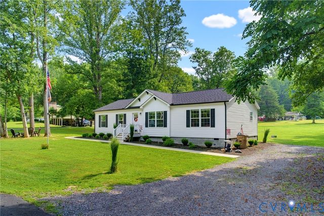 64 Pine Rd, Louisa, VA 23093