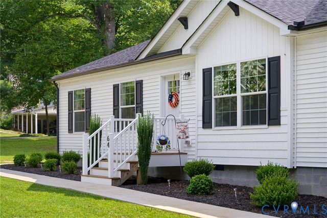 64 Pine Rd, Louisa, VA 23093