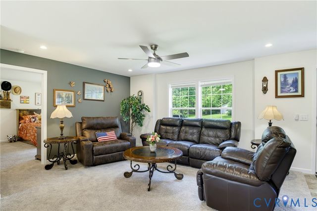 64 Pine Rd, Louisa, VA 23093