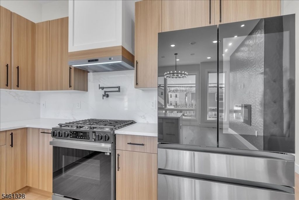206 Clendenny Ave 1, Jersey City, NJ 07304 — photo 4