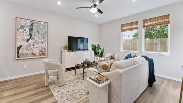 5924 Manning Oaks Street, Houston, TX 77091