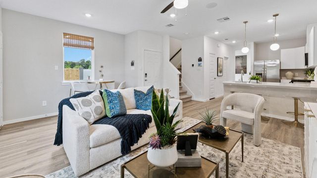 5924 Manning Oaks Street, Houston, TX 77091