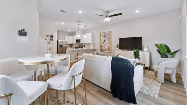 5924 Manning Oaks Street, Houston, TX 77091