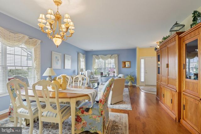 48 SUNSET LN, Columbus, NJ 08022