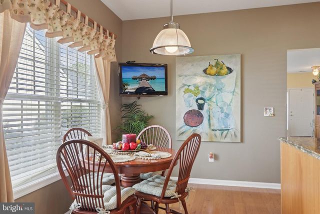 48 SUNSET LN, Columbus, NJ 08022