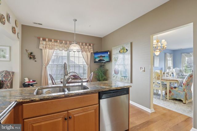 48 SUNSET LN, Columbus, NJ 08022