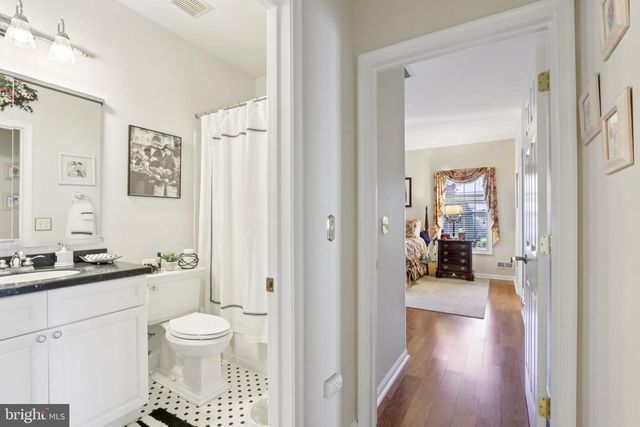 48 SUNSET LN, Columbus, NJ 08022