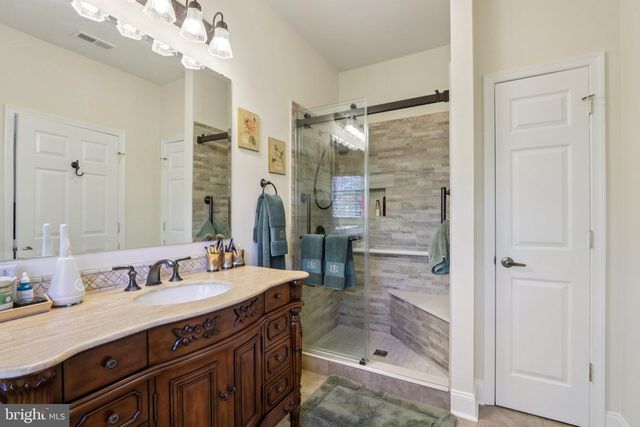 48 SUNSET LN, Columbus, NJ 08022