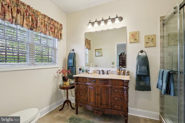 48 SUNSET LN, Columbus, NJ 08022