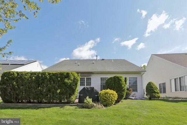 48 SUNSET LN, Columbus, NJ 08022