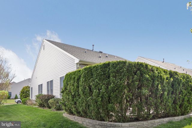 48 SUNSET LN, Columbus, NJ 08022