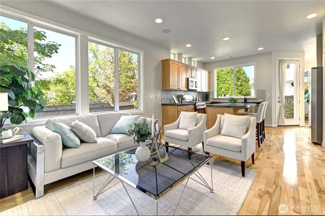 6659 191st Place NE, Redmond, WA 98052